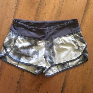 Lululemon Athletica Gray Athletic Shorts Performance Fit